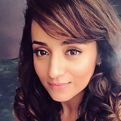 Compilation of Trisha's Twitter chat session with his fans