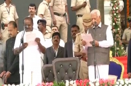 HD Kumaraswamy takes oath as Karnataka CM