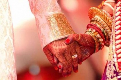 Kerala - Couple gets married at relief camp, brings joy to people