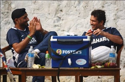 Harbhajan Singh and Sachin Tendulkar exchange banter in Tamil.