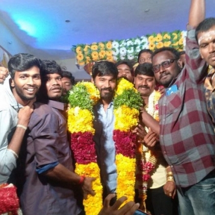 Dhanush attends his fan's wedding
