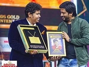 Your favourite Irfan scores big at the Behindwoods Gold Icons; Guess what is the award?