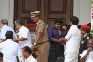 Karunanidhi death: Political leaders and Celebrities pay homage