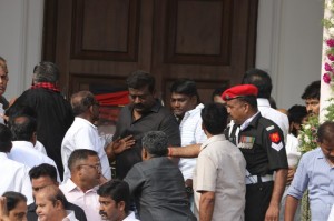 Karunanidhi death: Political leaders and Celebrities pay homage