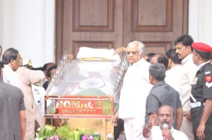 Karunanidhi death: Political leaders and Celebrities pay homage