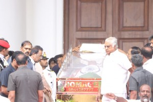 Karunanidhi death: Political leaders and Celebrities pay homage