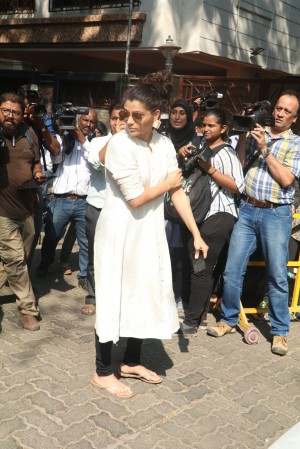 Sridevi's final journey - funeral