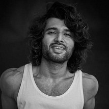Vijay Devarakonda (aka) VijayDevarakonda